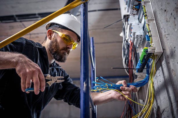 Best Affordable Electrician  in Roseburg, OR
