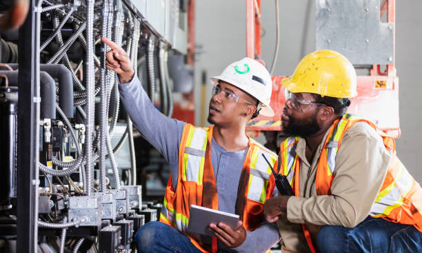 Best Electrician Near Me  in Roseburg, OR