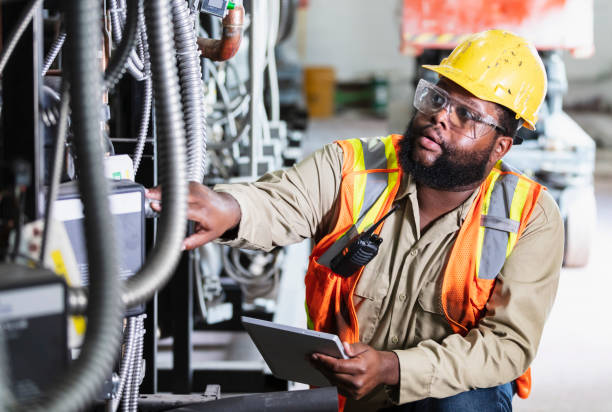 Best Electric Panel Repair  in Roseburg, OR